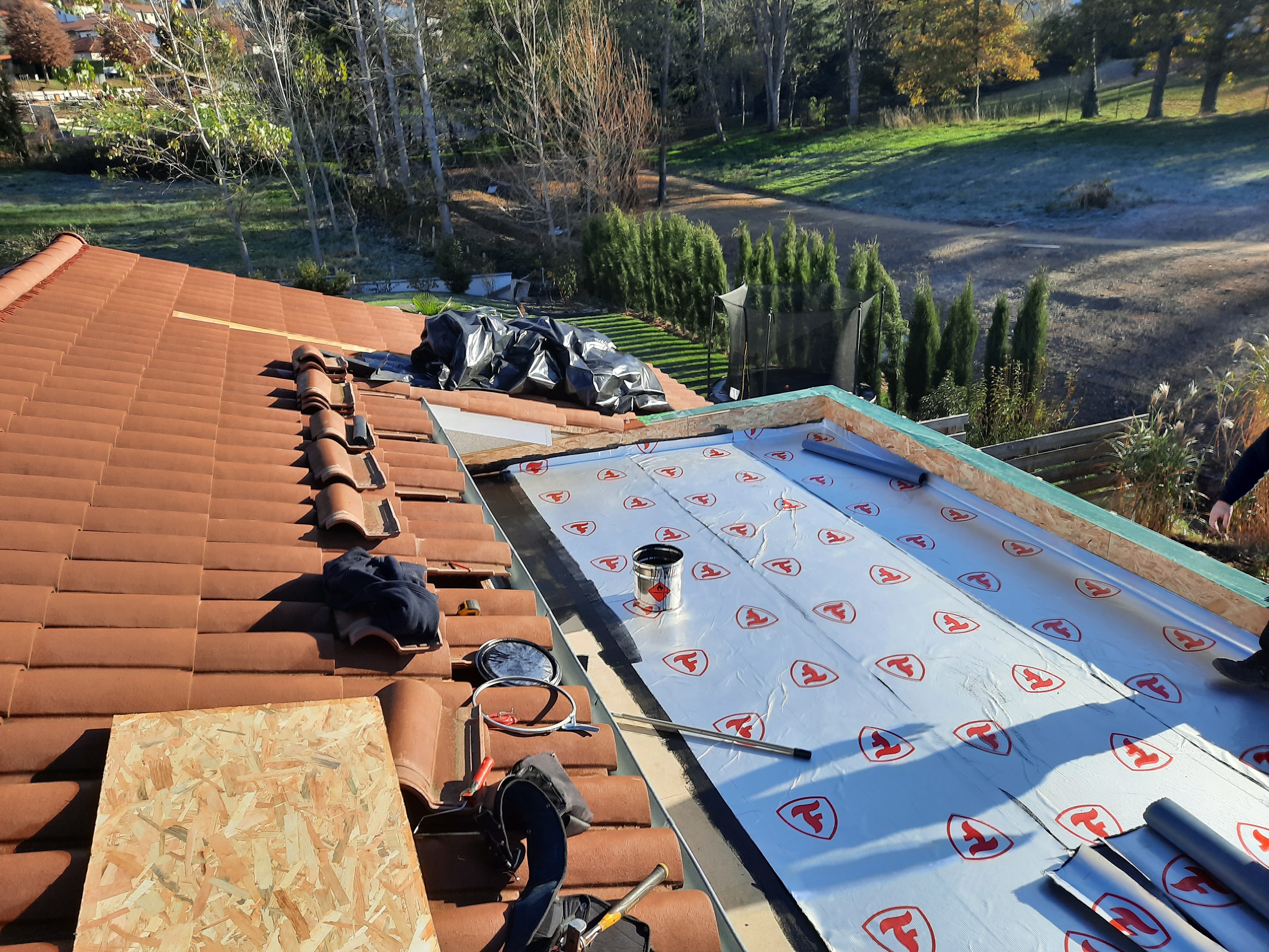 Loire Rhône Ossature bois construction Charpentier couvreur artisan Menuiseries PVC ALU Bois ossature bois maison individuelle extension surélévation rénovation zinguerie couverture