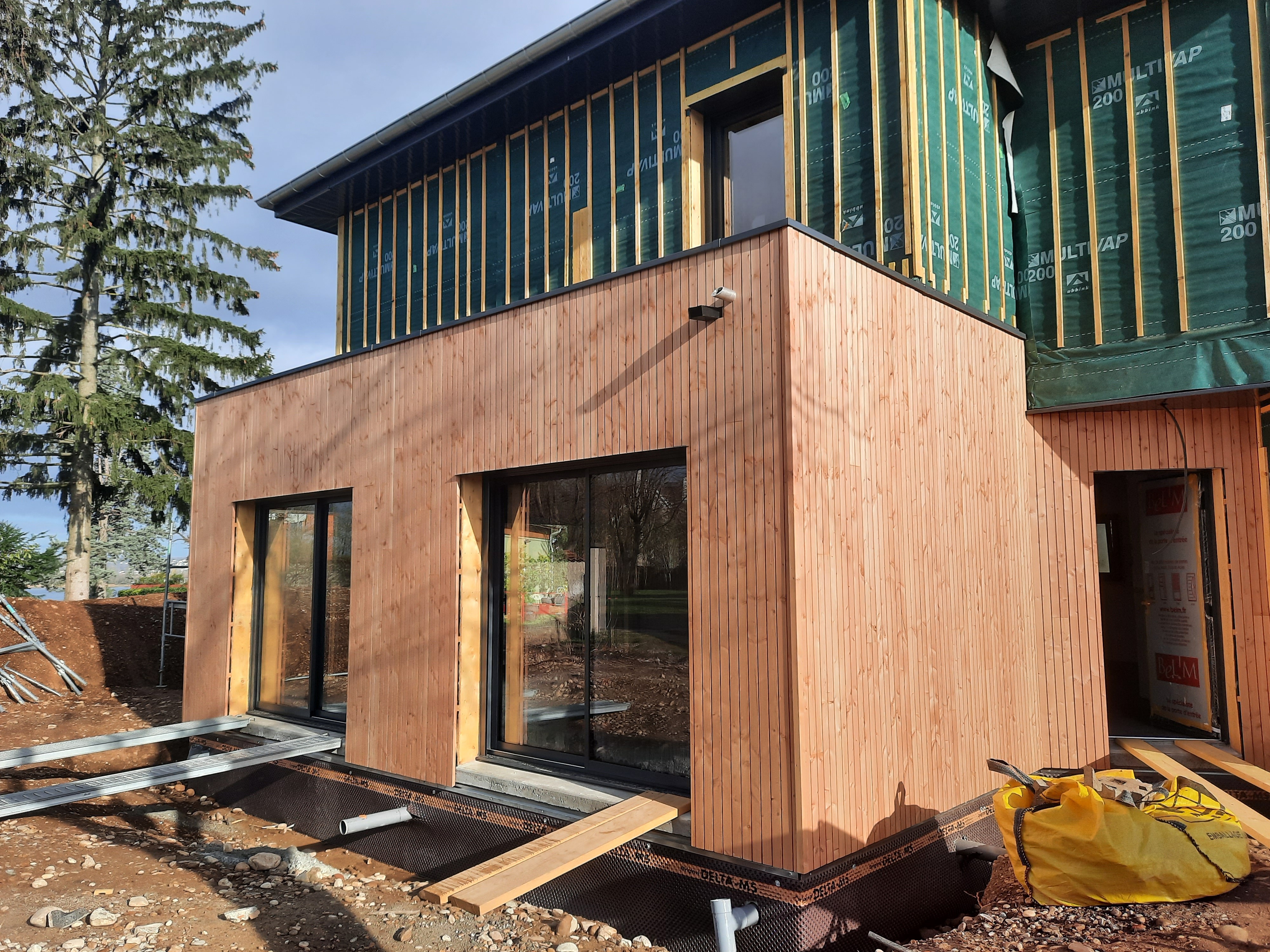 Loire Rhône Ossature bois construction Charpentier couvreur artisan Menuiseries PVC ALU Bois ossature bois maison individuelle extension surélévation rénovation zinguerie couverture