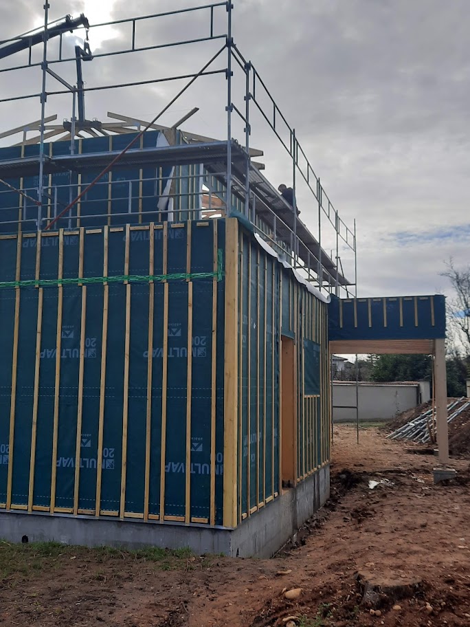 Loire Rhône Ossature bois construction Charpentier couvreur artisan Menuiseries PVC ALU Bois ossature bois maison individuelle extension surélévation rénovation zinguerie couverture