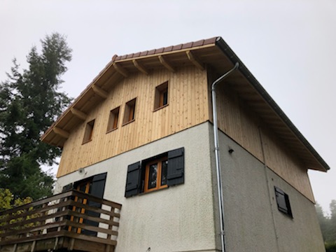 Loire Rhône Ossature bois construction Charpentier couvreur artisan Menuiseries PVC ALU Bois ossature bois maison individuelle extension surélévation rénovation zinguerie couverture