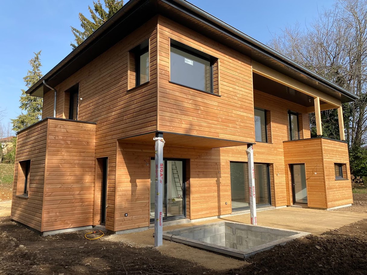 Loire Rhône Ossature bois construction Charpentier couvreur artisan Menuiseries PVC ALU Bois ossature bois maison individuelle extension surélévation rénovation zinguerie couverture