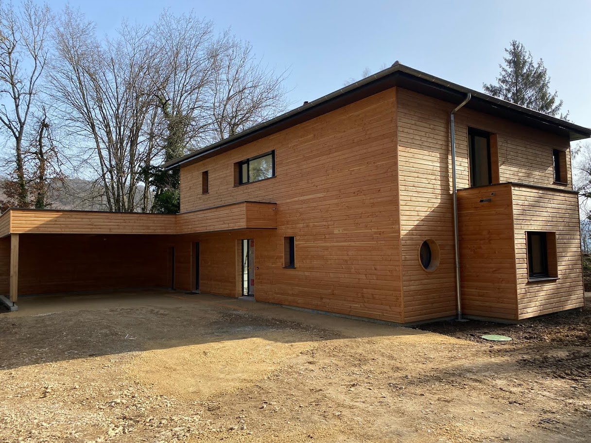 Loire Rhône Ossature bois construction Charpentier couvreur artisan Menuiseries PVC ALU Bois ossature bois maison individuelle extension surélévation rénovation zinguerie couverture