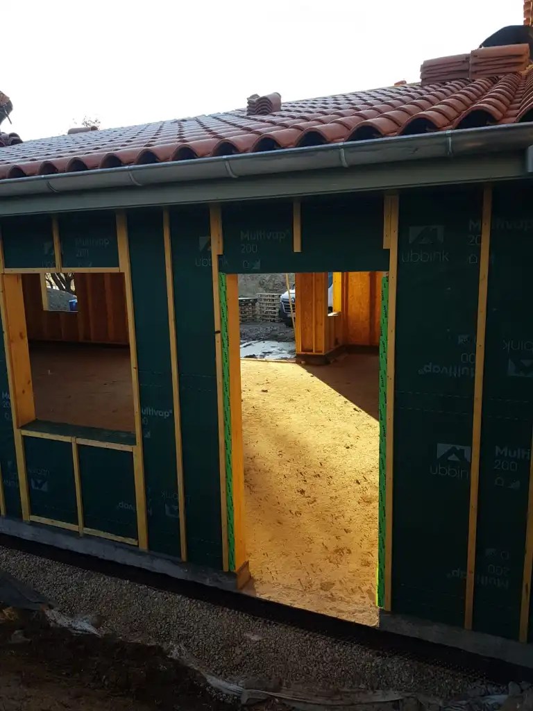 bandeau de rive pour finition toiture 