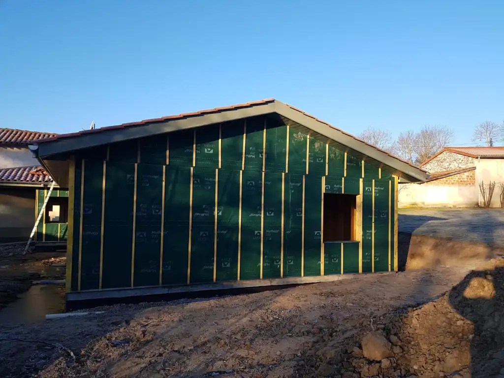 Loire couverture charpente rénovation zinguerie menuiserie equipe