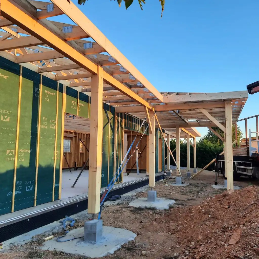 Avancée toiture pour terrasse extérieure