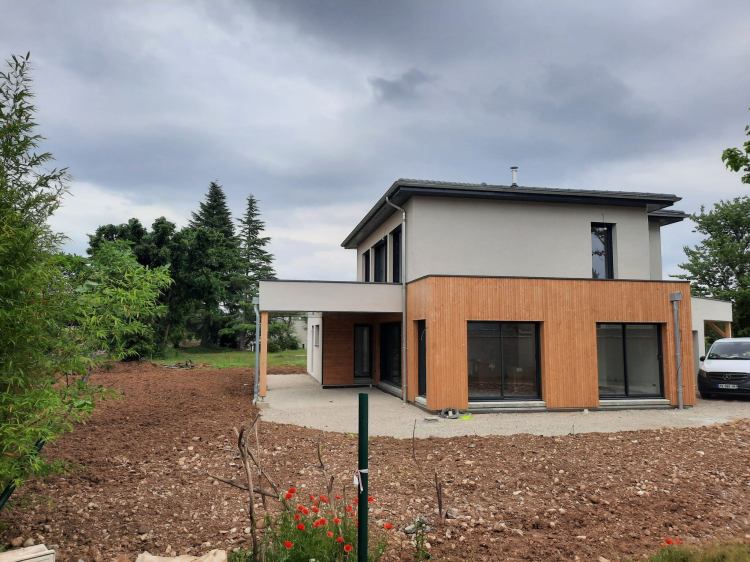 Loire Rhône Ossature bois construction Charpentier couvreur artisan Menuiseries PVC ALU Bois ossature bois maison individuelle extension surélévation rénovation zinguerie couverture