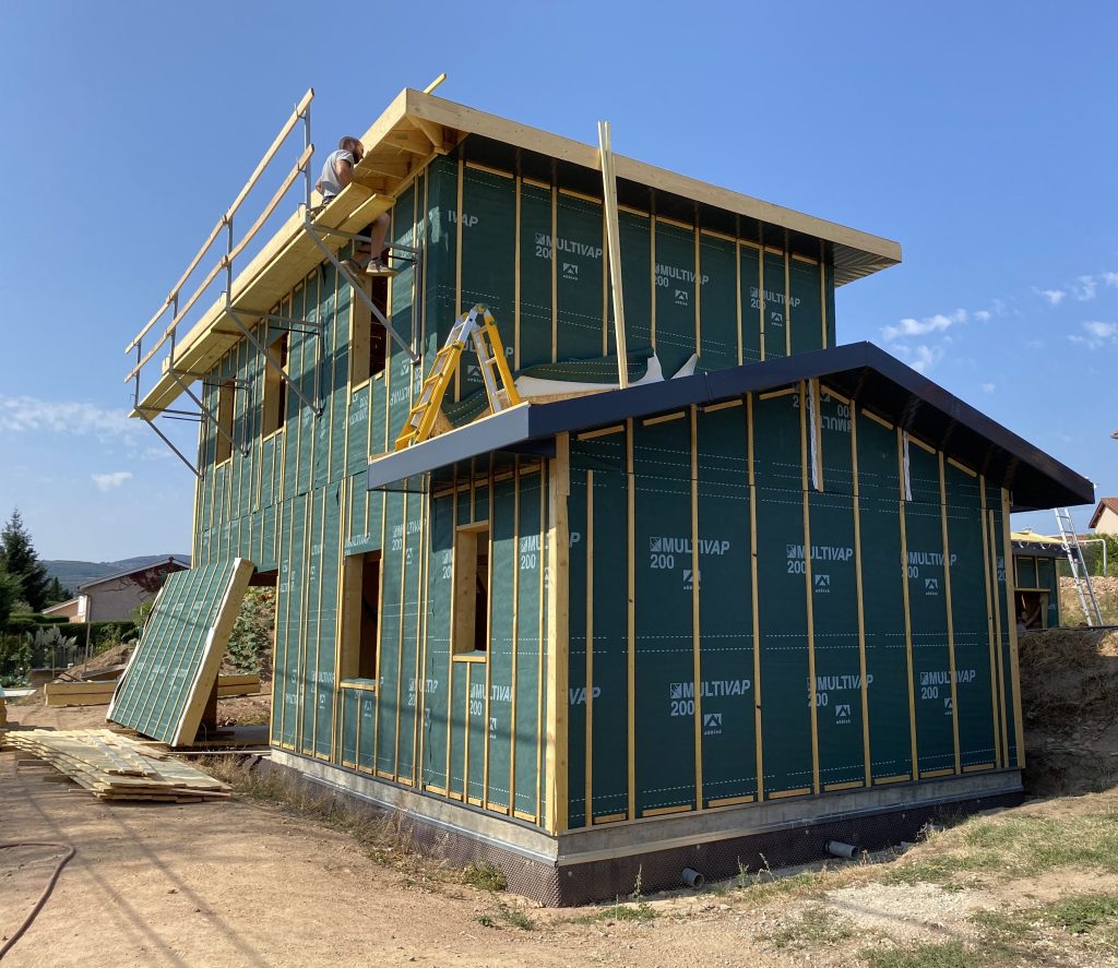 Loire Rhône Ossature bois construction Charpentier couvreur artisan Menuiseries PVC ALU Bois ossature bois maison individuelle extension surélévation rénovation zinguerie couverture