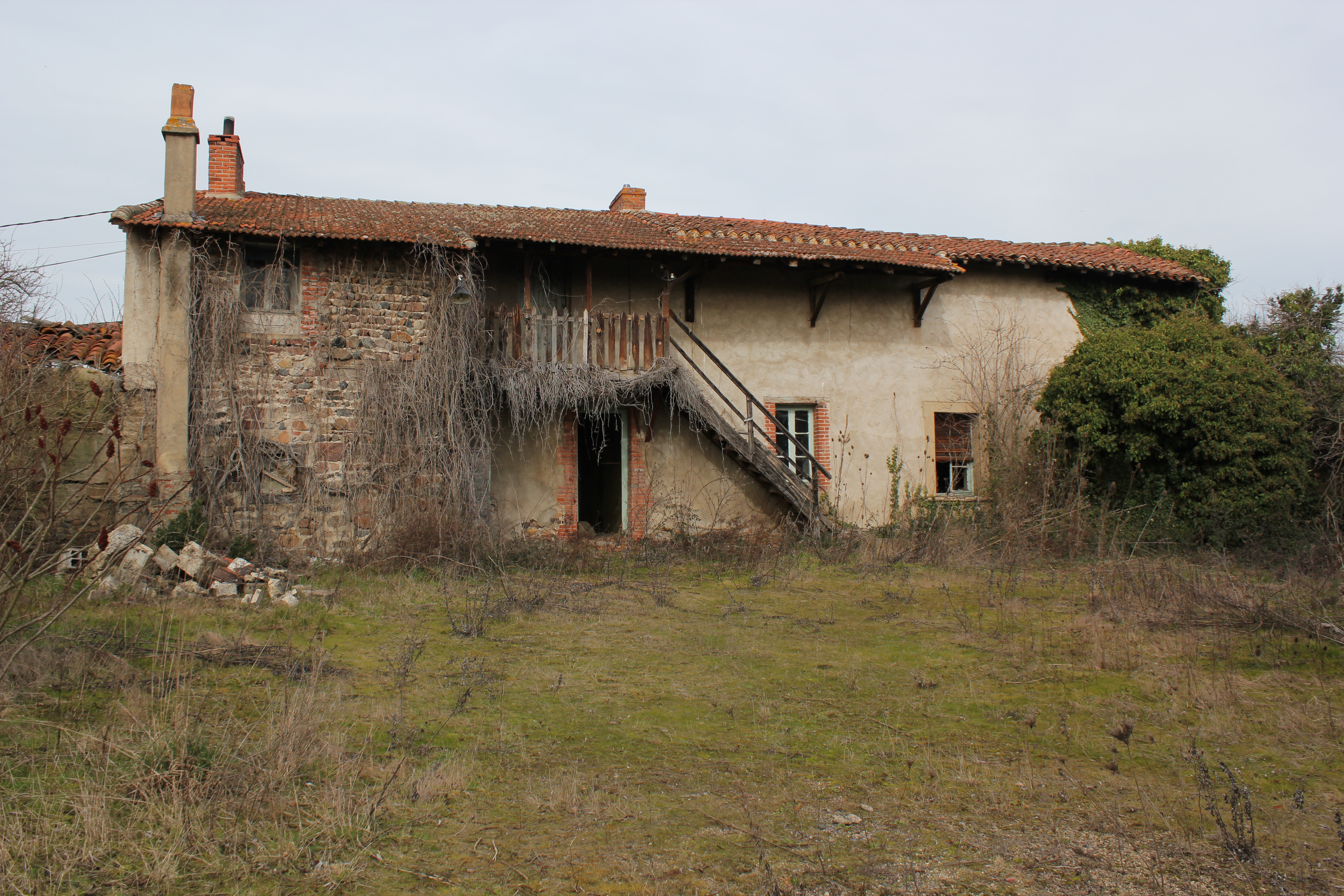 Loire couverture charpente rénovation zinguerie menuiserie equipe