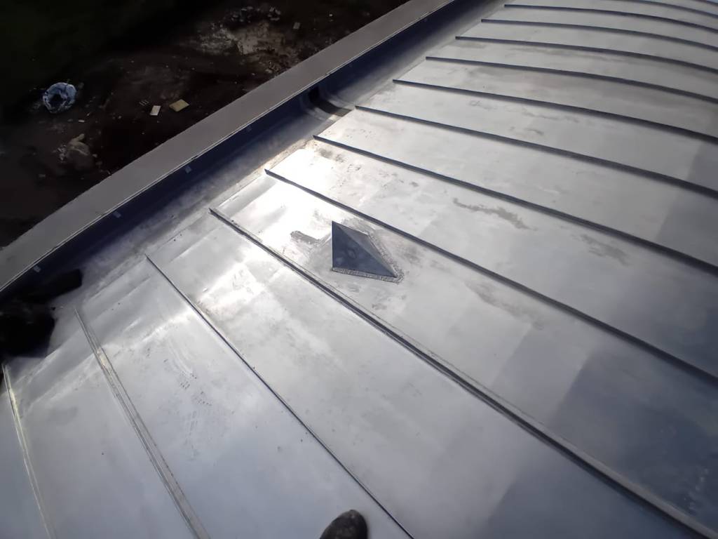 Mise en place de chatière de ventilation pour couverture