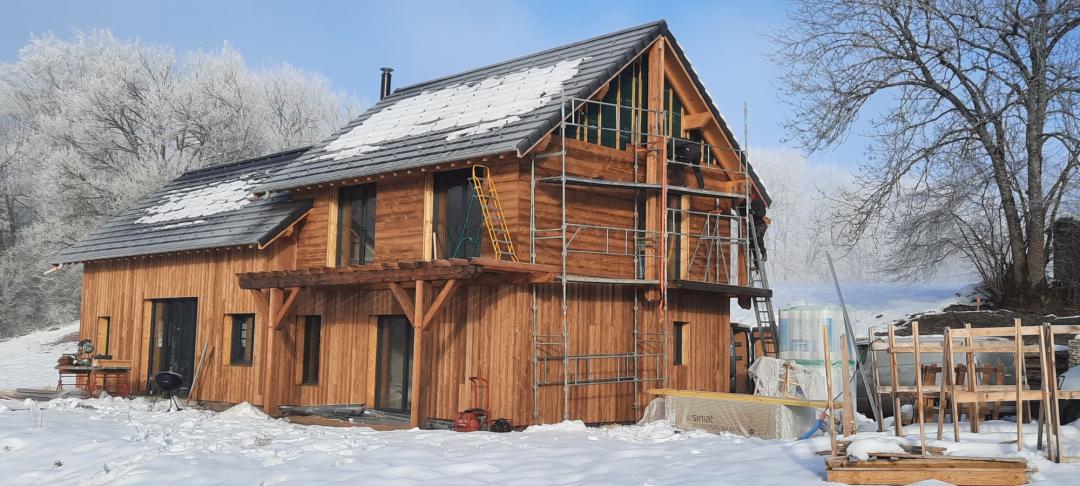 Loire Rhône Ossature bois construction Charpentier couvreur artisan Menuiseries PVC ALU Bois ossature bois maison individuelle extension surélévation rénovation zinguerie couverture